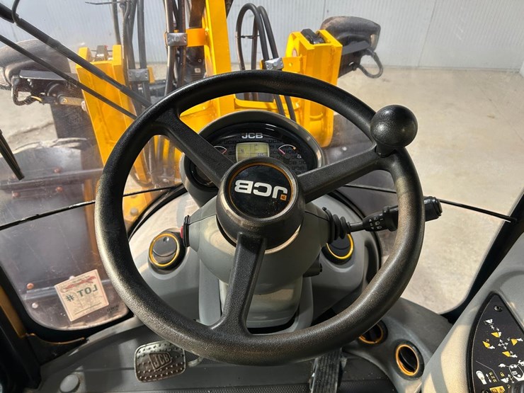 2022-jcb-407-image-19