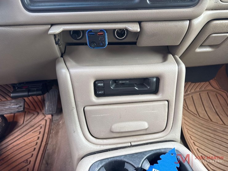 2001-sierra-3500-pickup-truck-image-51