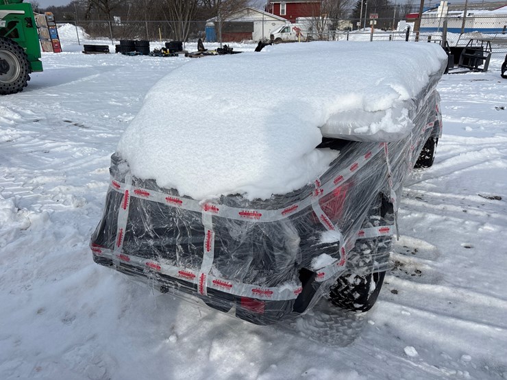 #4103-•-new-sdlgc10-six-person-golf-cart---will-need-assembeled-image-3