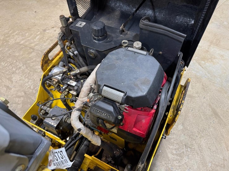 2013-bomag-bw900-50-image-16