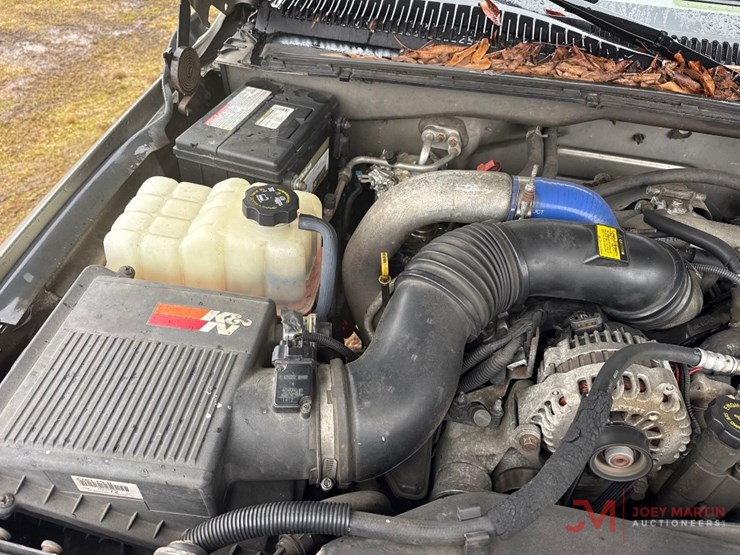 2001-sierra-3500-pickup-truck-image-42