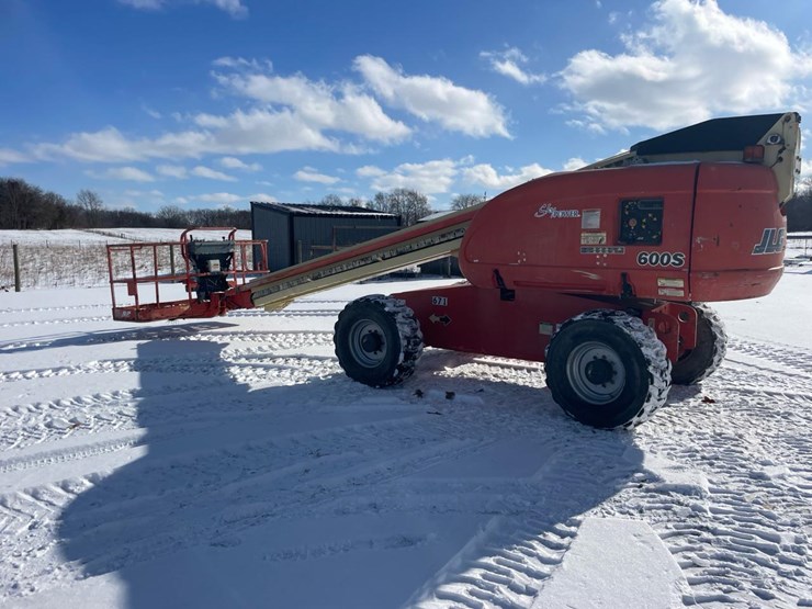 2008-jlg-600s-image-4