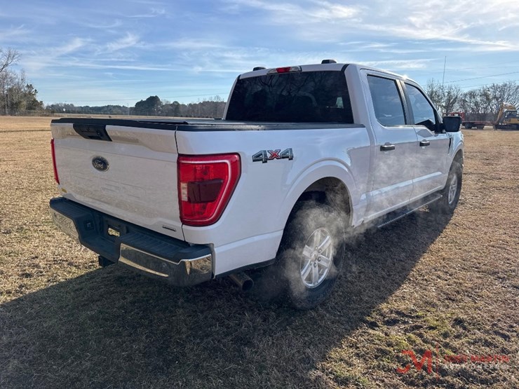 2021-ford-f150-xlt-image-2