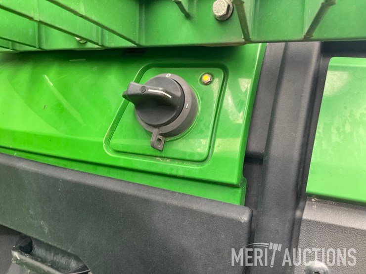 2023-john-deere-8r-370-image-46