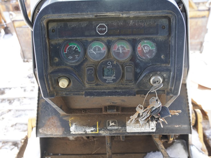 john-deere-700-image-31