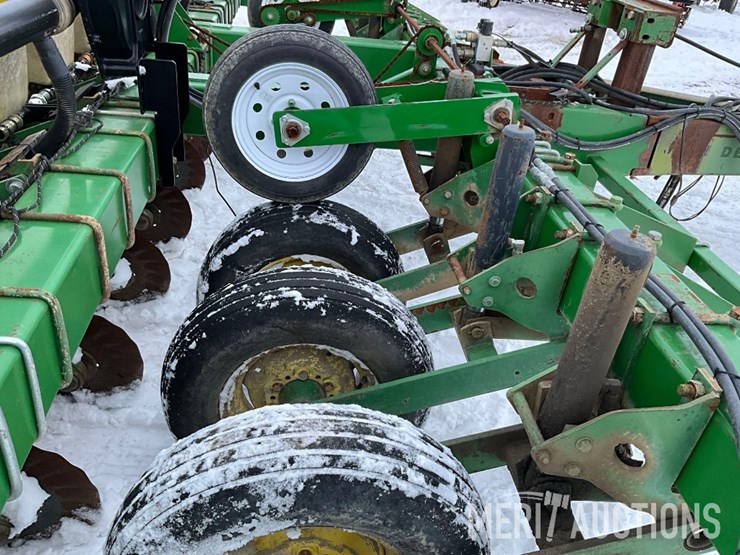 john-deere-7000-image-18