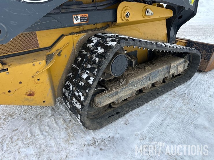 2021-deere-333g-image-19