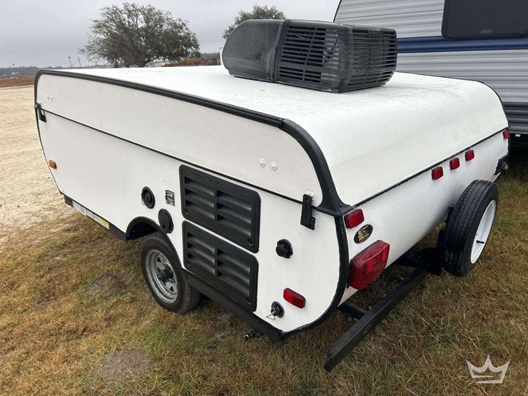 2014-forest-river-pop-up-trailer-image-4