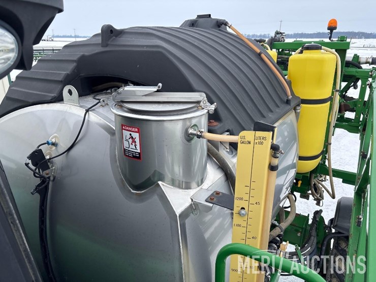 2018-john-deere-r4045-image-47