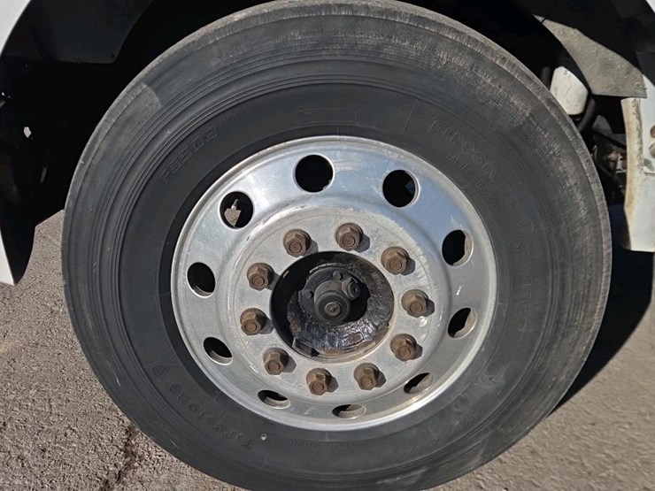 2007-kenworth-t300-image-14