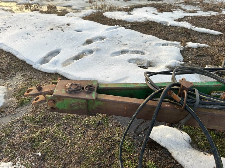 john-deere-630-image-43