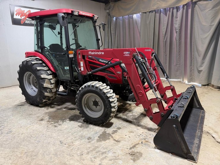 2016-mahindra-2565-image-7