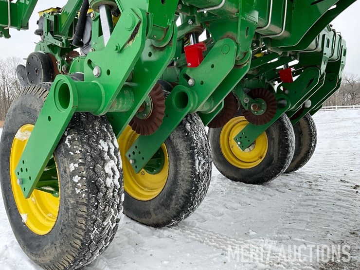 2016-john-deere-1795-image-23