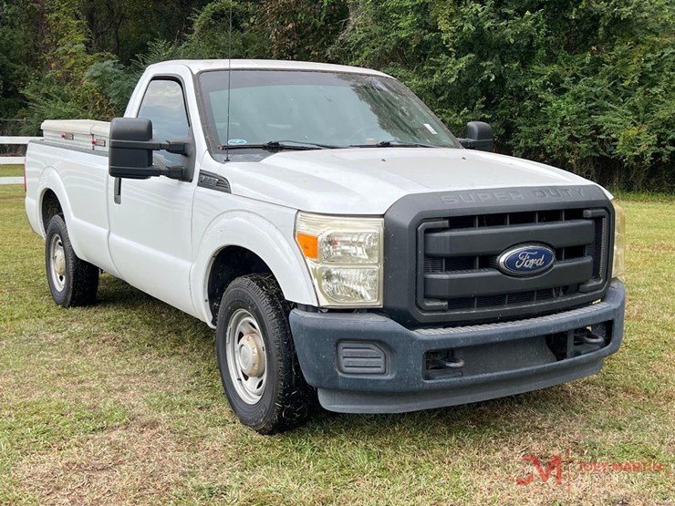 2016-ford-f250-xl-image-1
