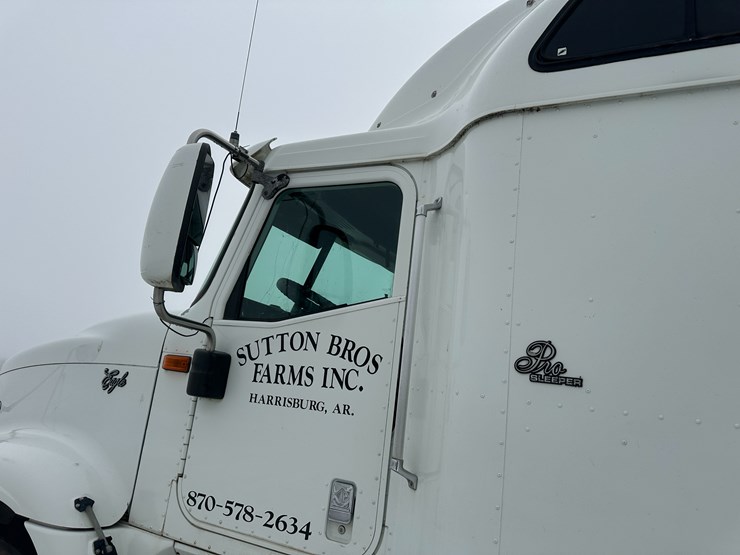 2001-international-2001-image-34