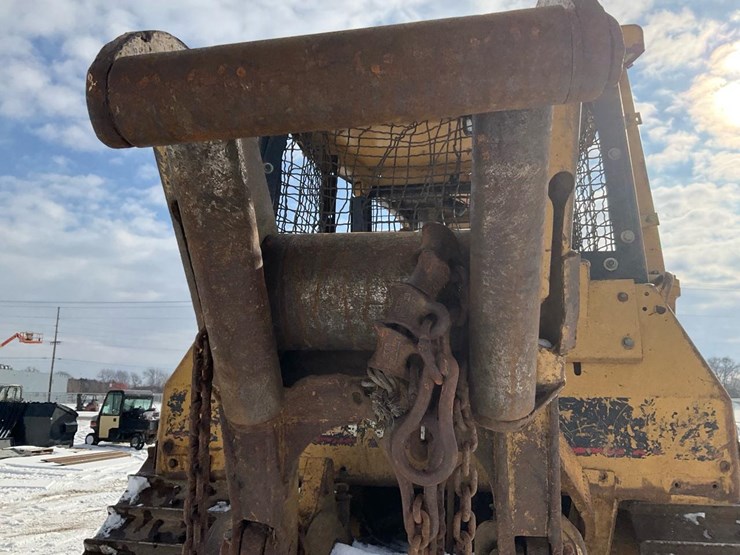 1989-caterpillar-d4h-image-40