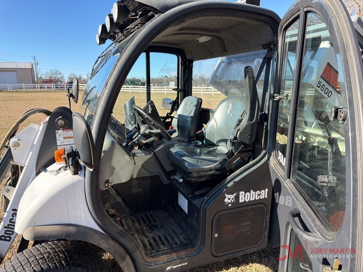bobcat-5600-toolcat-utv-image-14