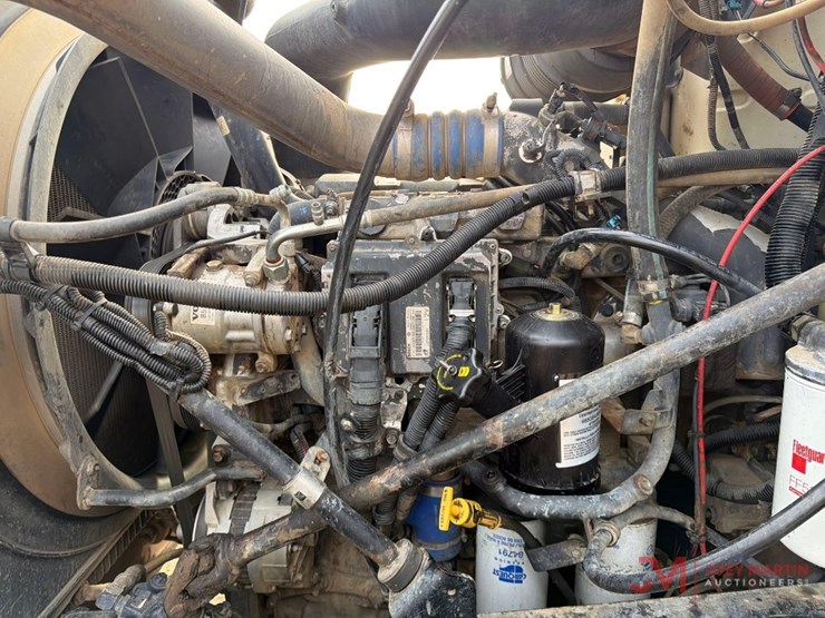 2006-mack-chn613-image-17