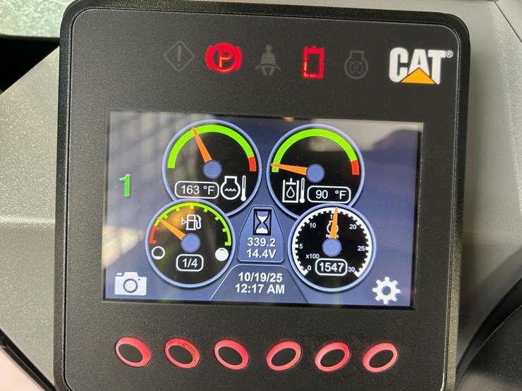 2023-caterpillar-259d3-image-21