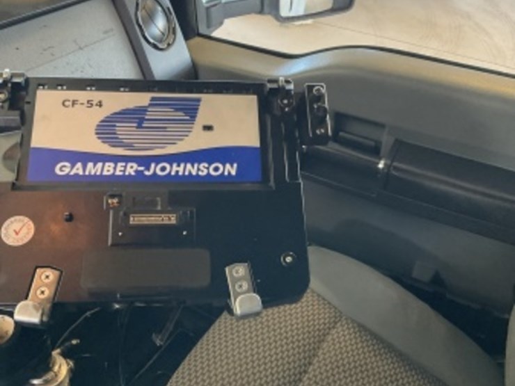 2014-ford-f550-image-24