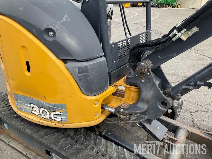 2019-deere-30g-image-27