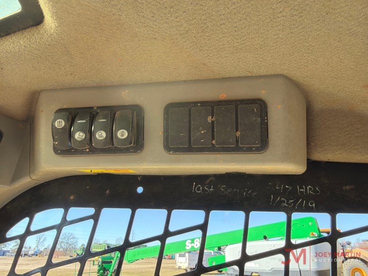 2018-caterpillar-249d-image-13