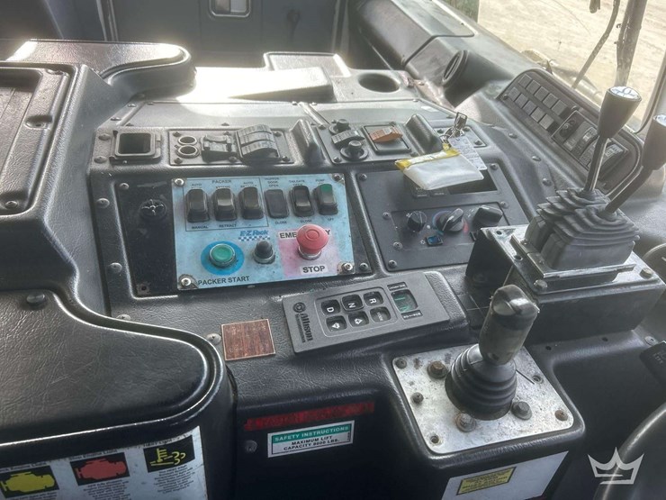 2014-autocar-xpeditor-image-27