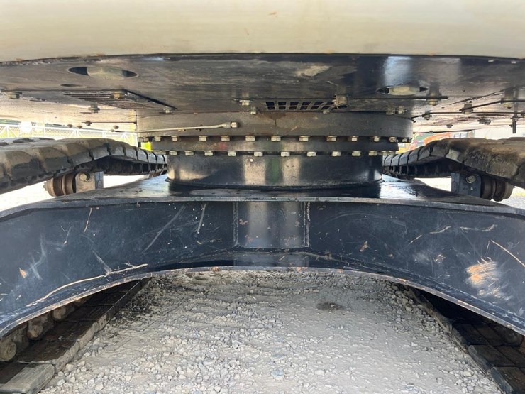 2020-bobcat-e145-image-22