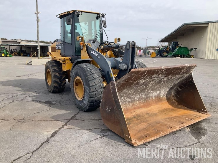 2018-deere-544k-image-7