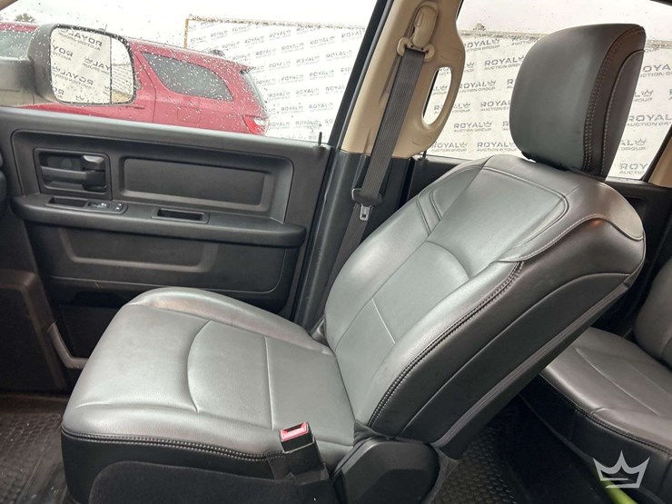 2020-dodge-3500-image-20