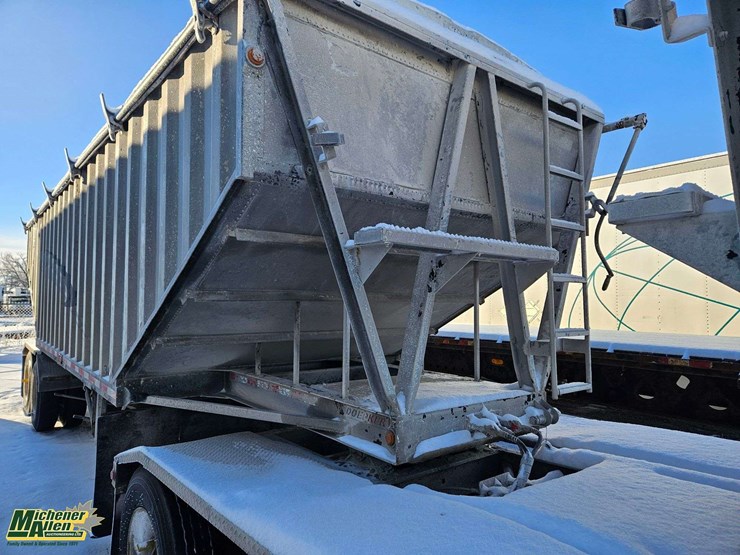 2010-doepker-tri/a-bulk-trailer-image-12