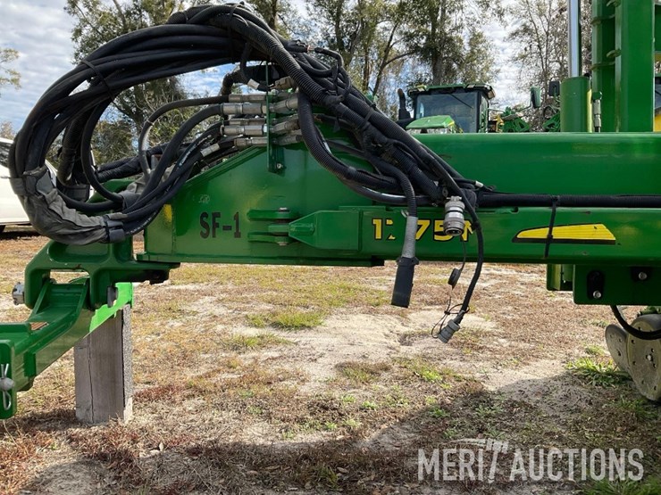 2020-john-deere-1770nt-image-11