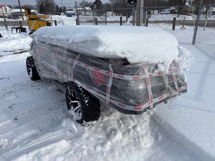 #4104-•-new-sdlgc10-six-person-golf-cart---will-need-assembeled-image-3