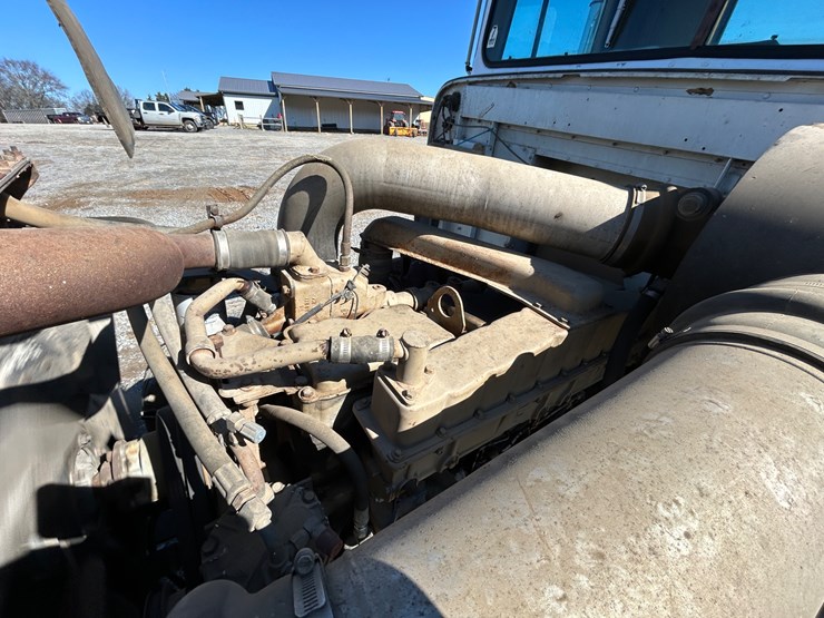 1986-international-f9370-image-11