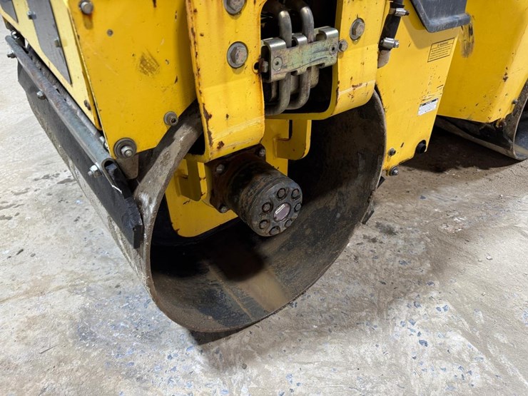 2013-bomag-bw900-50-image-9