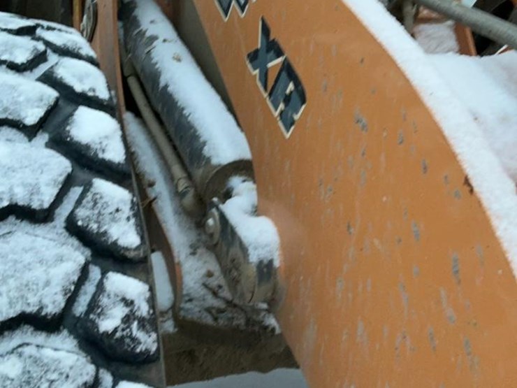 2016-case-621f-xr-image-34