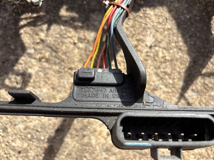 #398-•-cummins-valve-cover-gasket-with-wiring-harness-for-injectors-image-5