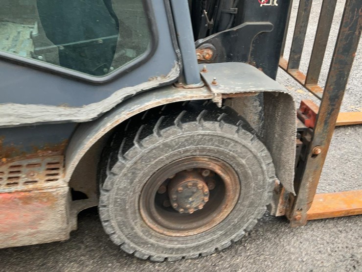 2018-toyota-8fdu25-image-38