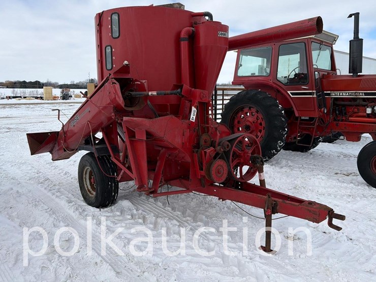 case-ih-1250-image-1