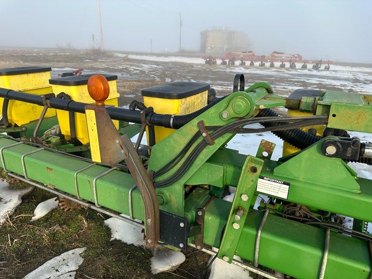 john-deere-1720-image-87