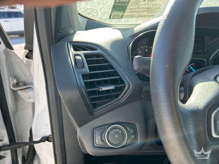 2017-ford-escape-image-15