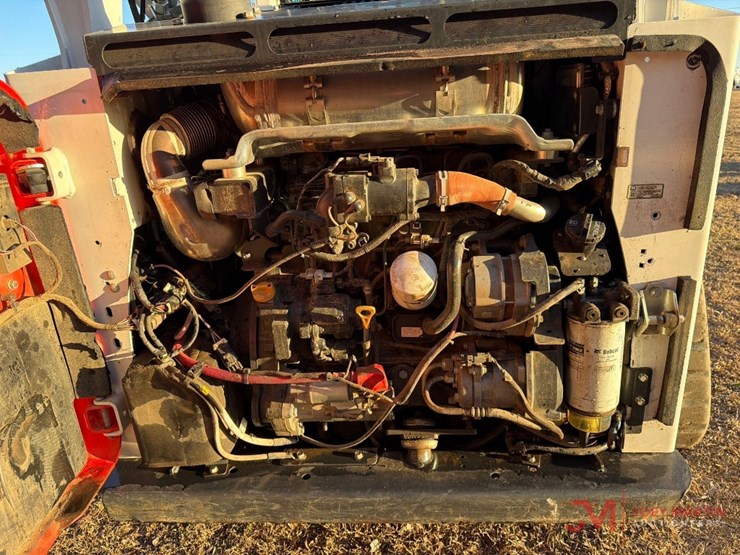 2023-bobcat-t770-image-12