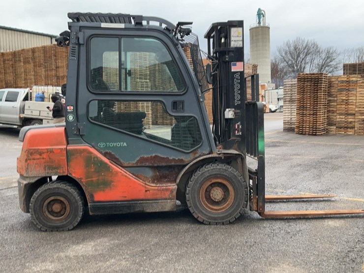 2018-toyota-8fdu25-image-6