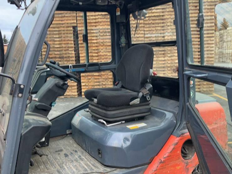 2018-toyota-8fdu25-image-13