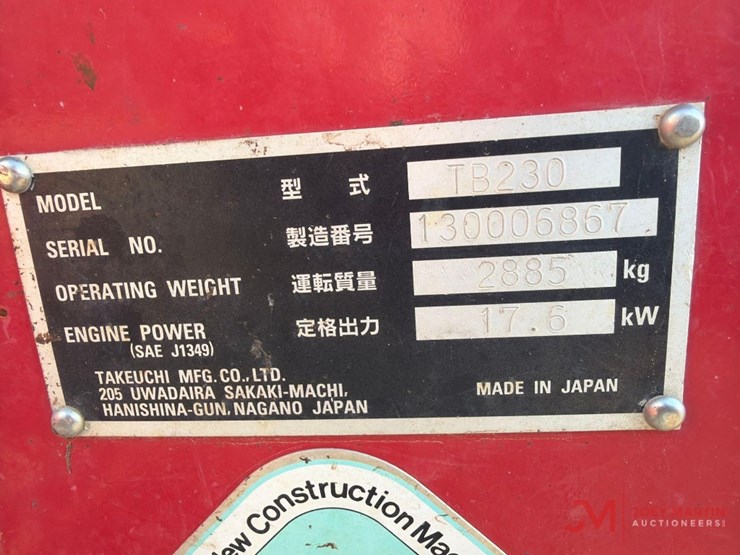 2020-takeuchi-tb230-image-23