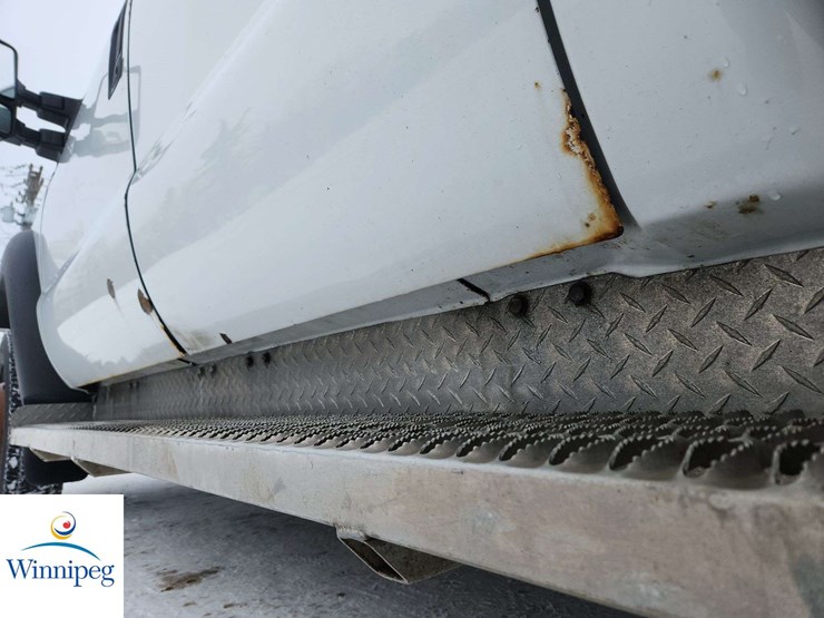 2013-ford-f550-image-10