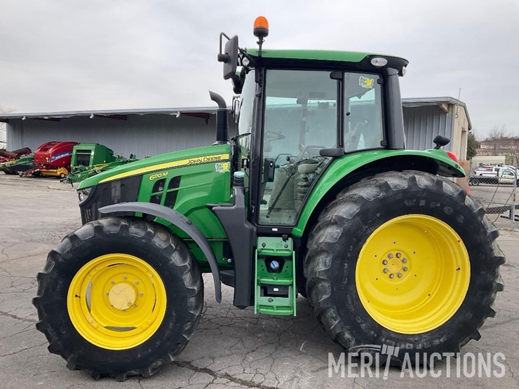 2021-john-deere-6110m-image-2