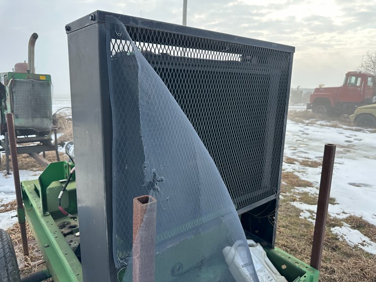 john-deere-4045t-image-13