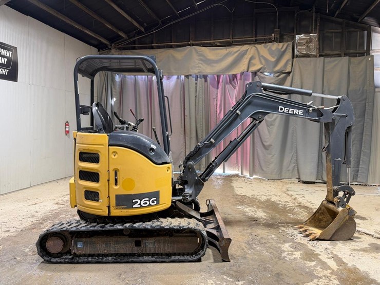 2016-deere-26g-image-6