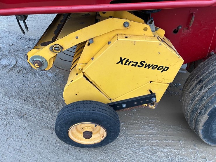 new-holland-br7060-image-15